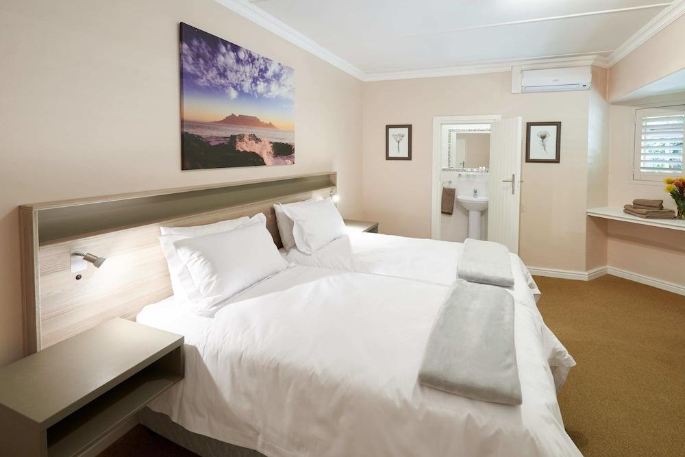 ג'ורג' Outeniqua Inn מראה חיצוני תמונה