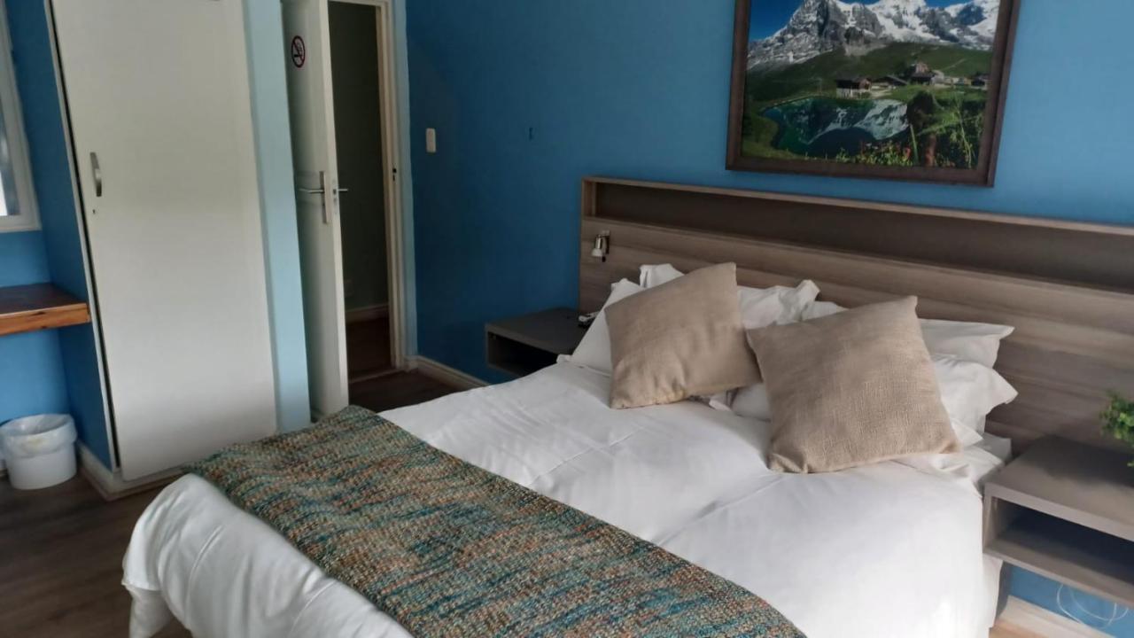 ג'ורג' Outeniqua Inn מראה חיצוני תמונה