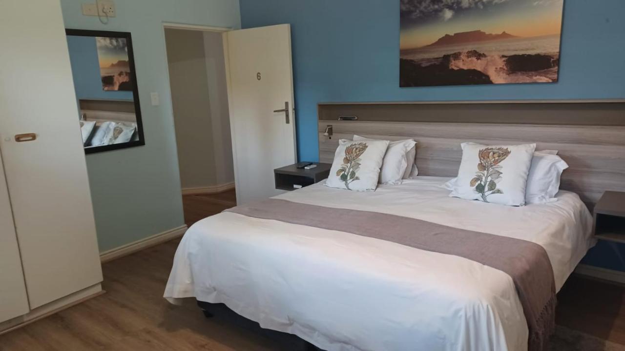 ג'ורג' Outeniqua Inn מראה חיצוני תמונה