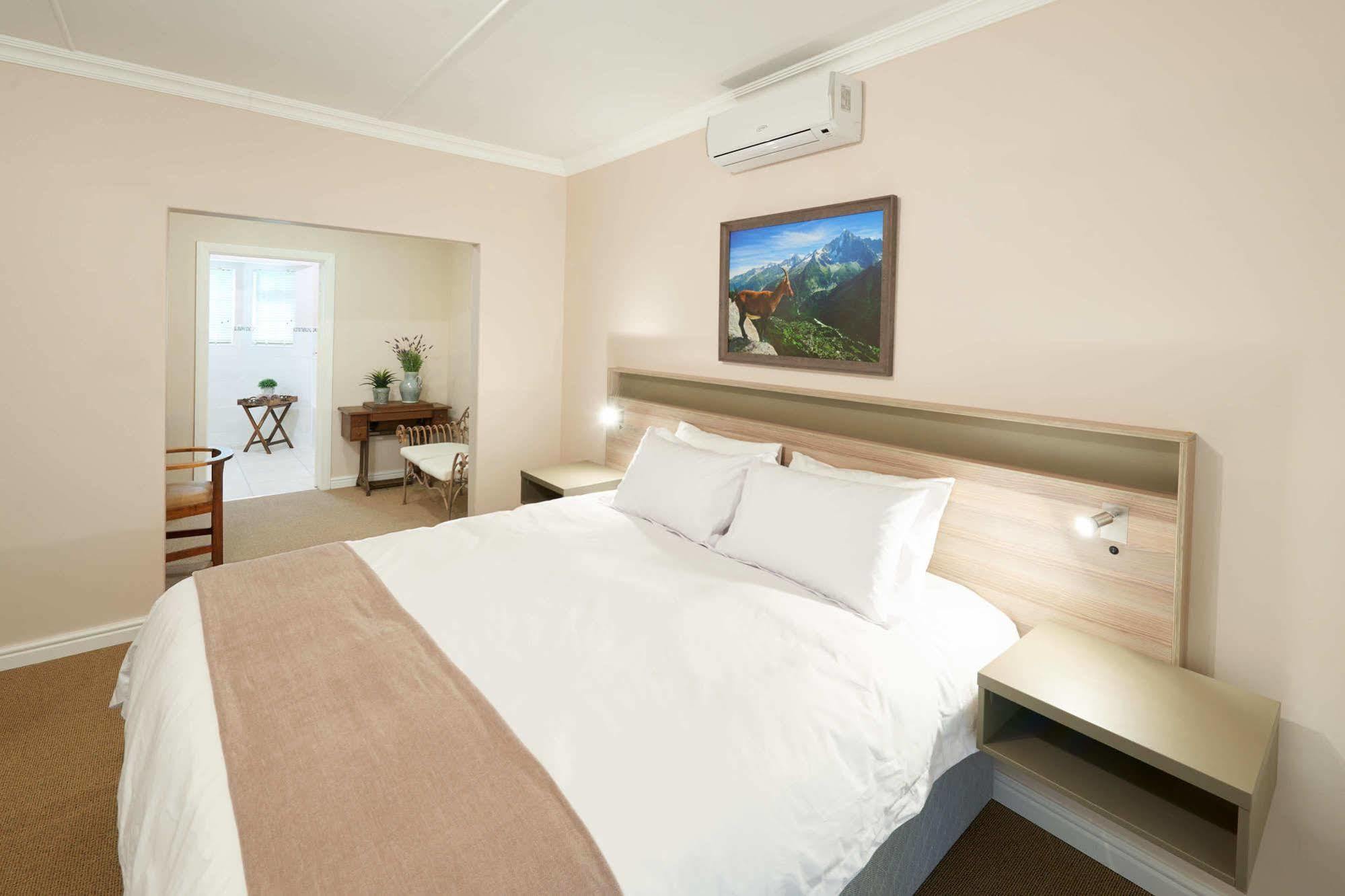 ג'ורג' Outeniqua Inn מראה חיצוני תמונה