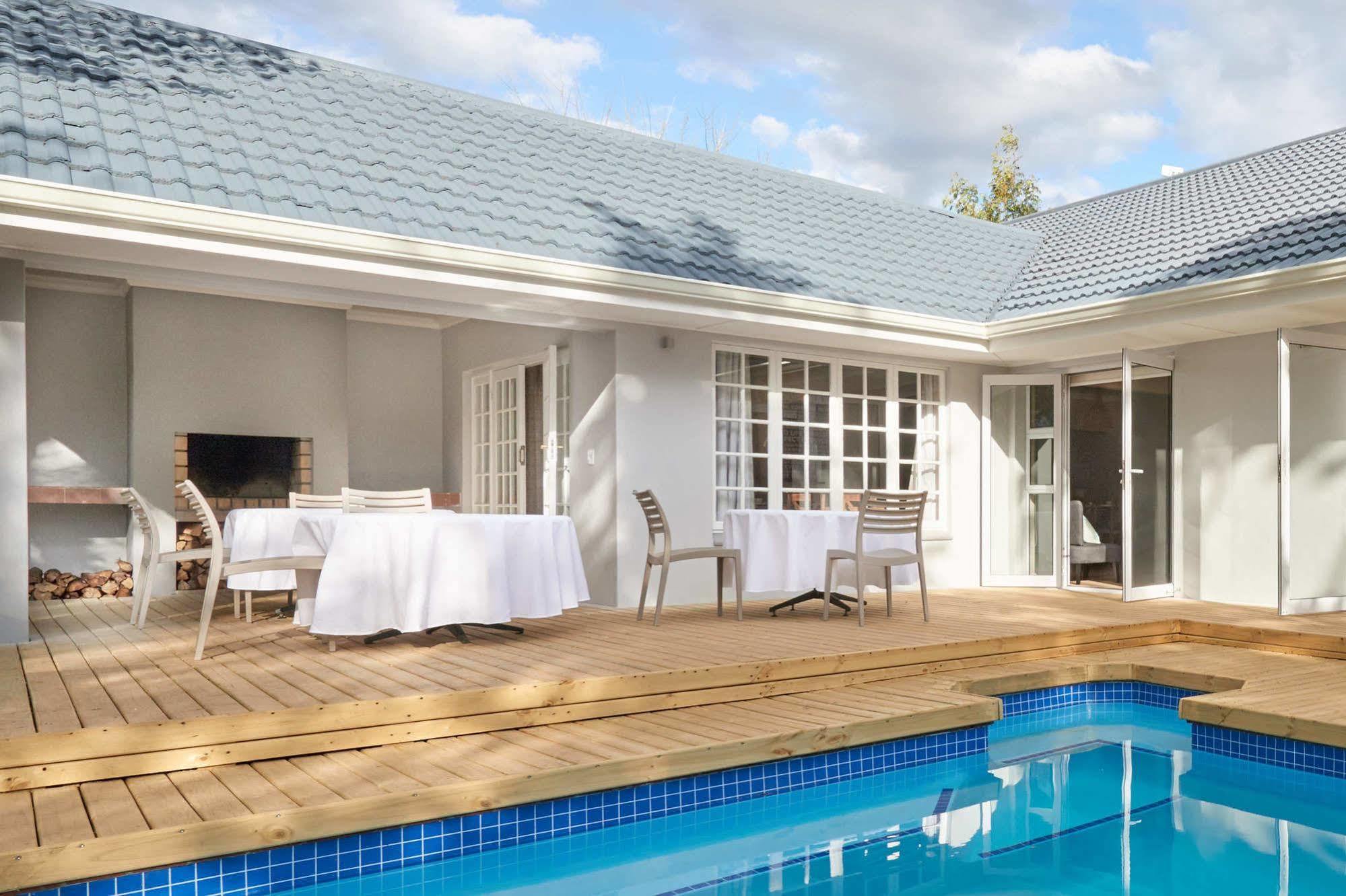 ג'ורג' Outeniqua Inn מראה חיצוני תמונה